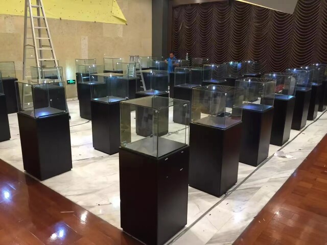 ���ڹ�Ӧ�鱦չ����� ��������չʾ����� ƽ�� �߹����